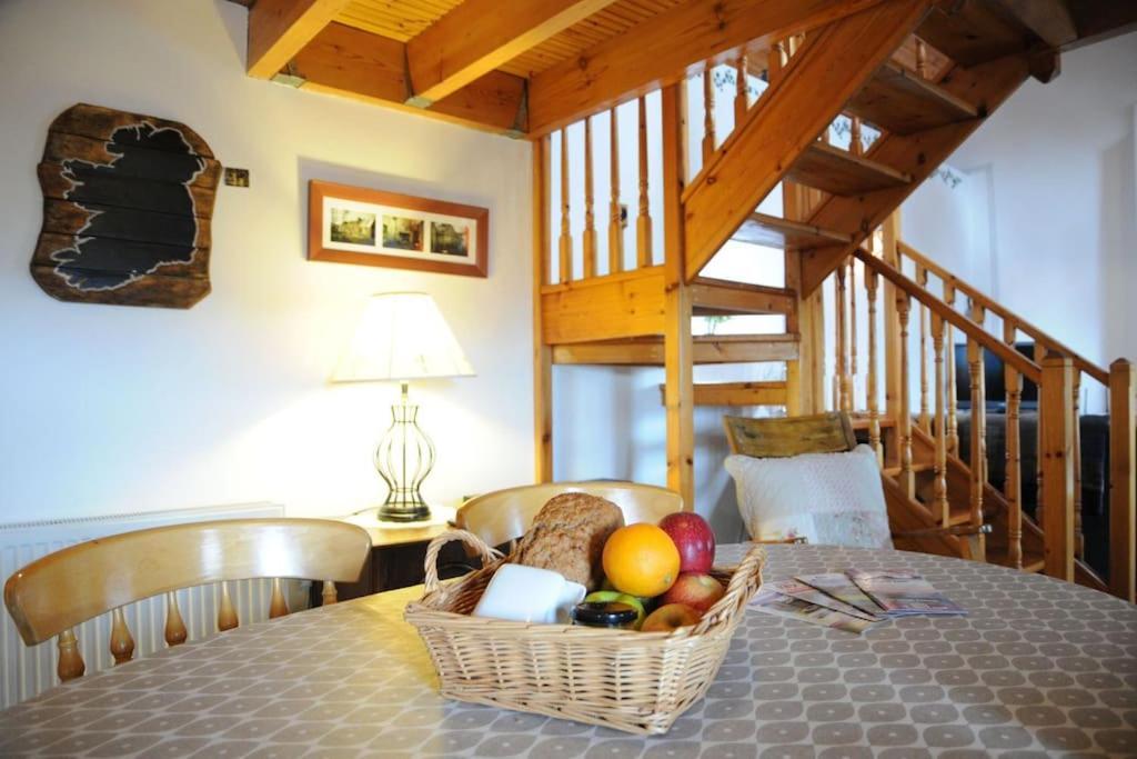 Cottage Skelligs Coast, Ring Of Kerry Cahersiveen Exterior photo