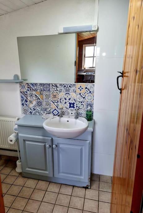 Cottage Skelligs Coast, Ring Of Kerry Cahersiveen Exterior photo